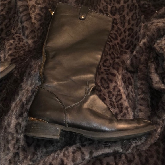 BLK LEATHER STEVE MADDEN HEELED ZIPPER BOOTS SZ8.5 - Picture 10 of 16